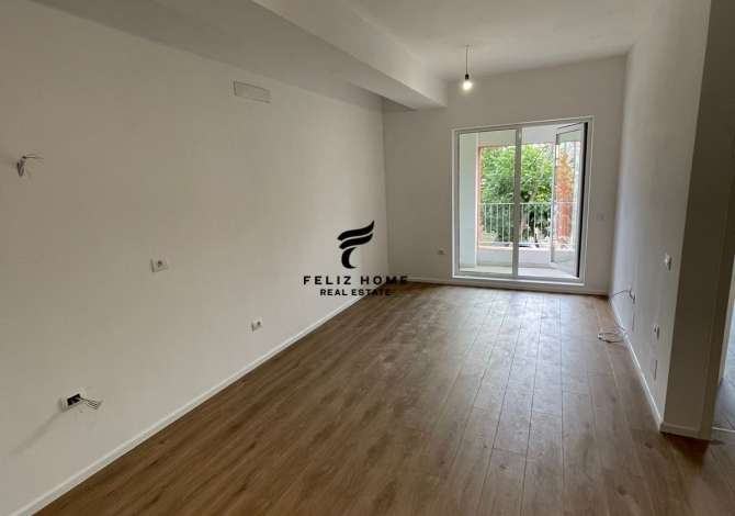 ZYRE ME QERA  67M2 ALI DEMI 400EURO