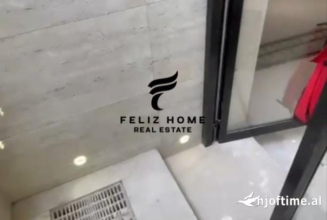 AMBIENT BIZNESI ME QERA 120 M2 KOMUNA E PARISIT 1200 EURO