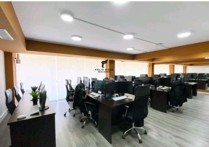 Ambient biznesi me qera 3+1 ne Tirane - 3,000 Euro