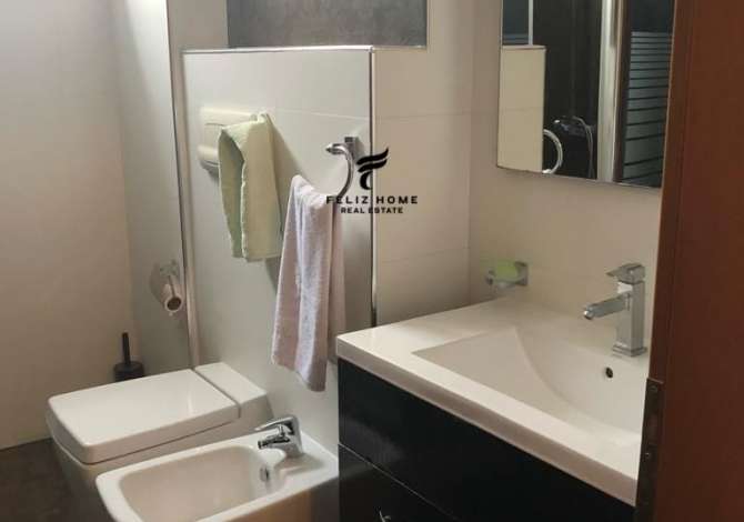 Shtepi me qera Apartament ne Tirane, 2+1, Mobilimi E mobiluar, Pagesa 60,000  Leke.