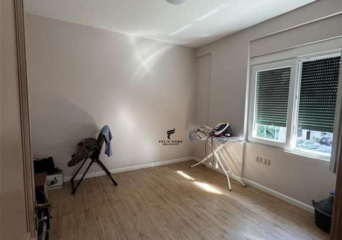 Shtepi ne shitje Apartament ne Tirane, 2+1, Mobilimi E mobiluar, Pagesa 200,000  Euro.