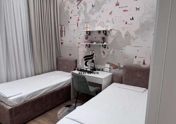 Shtepi ne shitje Apartament ne Tirane, 3+1, Mobilimi E mobiluar, Pagesa 700,000  Euro.