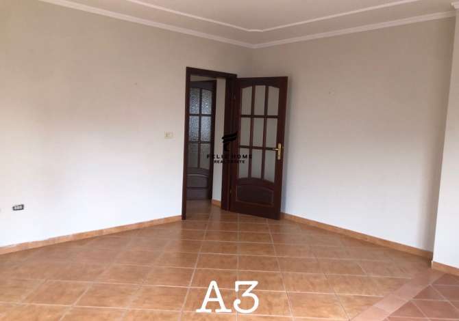 Ambient biznesi me qera 3+1 ne Tirane - 1,800 Euro