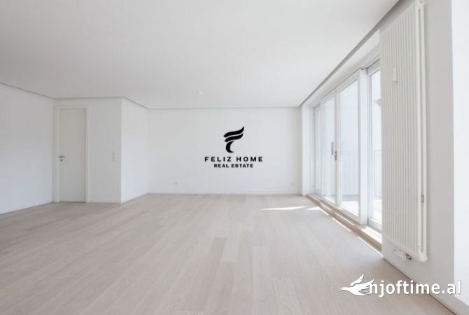 Ambient biznesi ne shitje 3+1 ne Tirane - 112,500 Euro