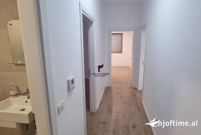 ZYRE ME QERA 105 M2 BLLOKU 1500 EURO