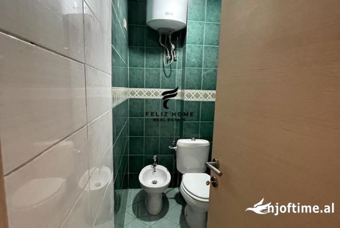 Ambient biznesi me qera 3+1 ne Tirane - 800 Euro
