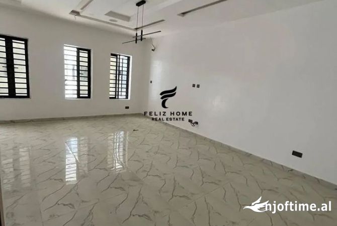 Shtepi ne shitje 1+1 ne Tirane - 150,000 Euro