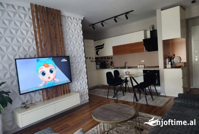 Shtepi me qera 2+1 ne Tirane - 800 Euro