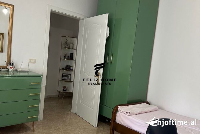 Shtepi me qera Apartament ne Tirane, 2+1, Mobilimi E mobiluar, Pagesa 650  Euro.
