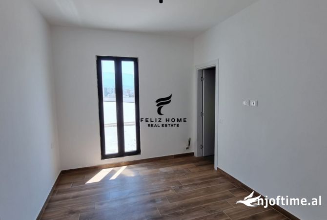 Ambient biznesi me qera 3+1 ne Tirane - 580 Euro