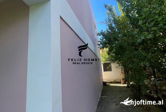 Shtepi ne shitje Shtepi Private ne Fier, 4+1, Mobilimi E mobiluar, Pagesa 50,000  Euro.