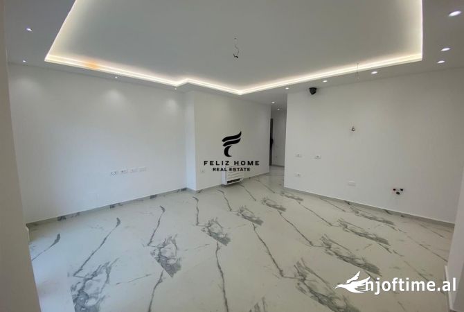 Ambient biznesi me qera 3+1 ne Tirane - 1,000 Euro
