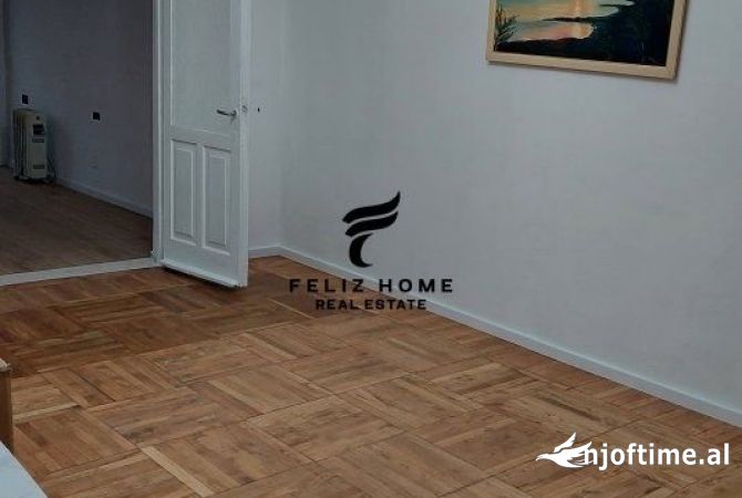 Ambient biznesi me qera 3+1 ne Tirane - 1,200 Euro