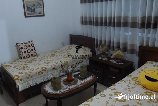 Shtepi ne shitje Apartament ne Tirane, 2+1, Mobilimi E mobiluar, Pagesa 125,500  Euro.