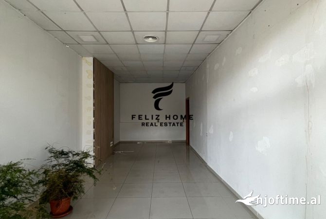 Ambient biznesi me qera 1+1 ne Tirane - 1,000 Euro