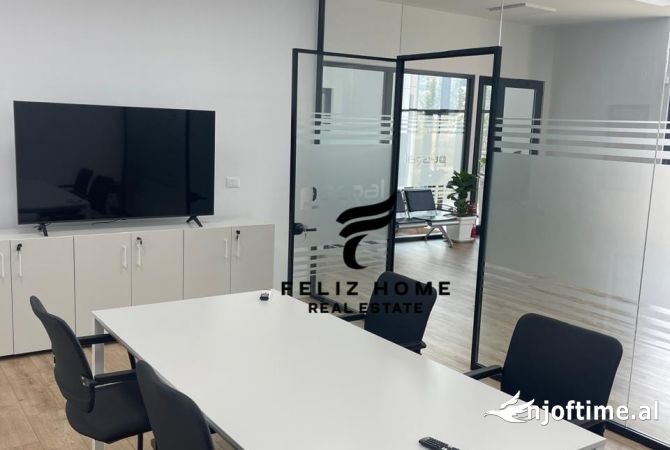 Ambient biznesi me qera 3+1 ne Tirane - 1,750 Euro