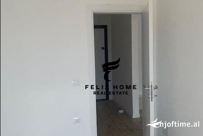Ambient biznesi me qera 3+1 ne Tirane - 650 Euro