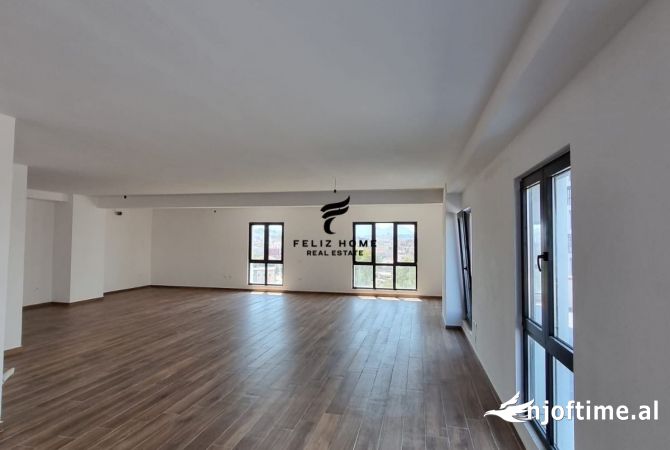 Ambient biznesi me qera 3+1 ne Tirane - 3,000 Euro