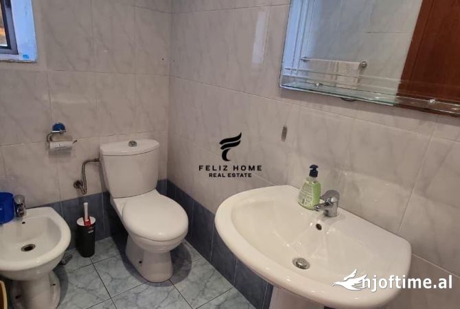 Shtepi me qera Apartament ne Tirane, 1+1, Mobilimi E mobiluar, Pagesa 700  Euro.