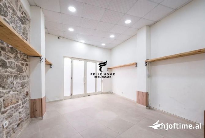 Ambient biznesi me qera 1+1 ne Tirane - 1,400 Euro