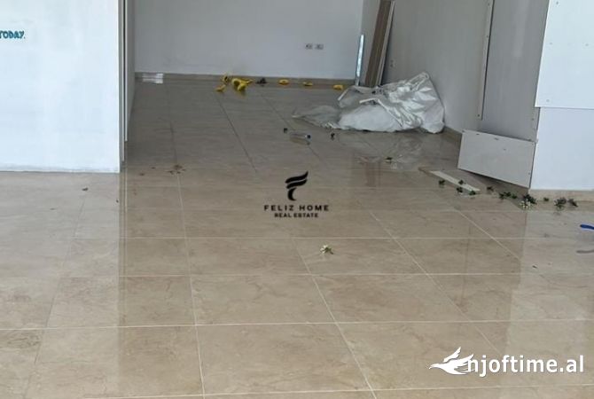 AMBIENT BIZNESI ME QERA 100 M2 KODRA E DIELLIT 2 700 EURO