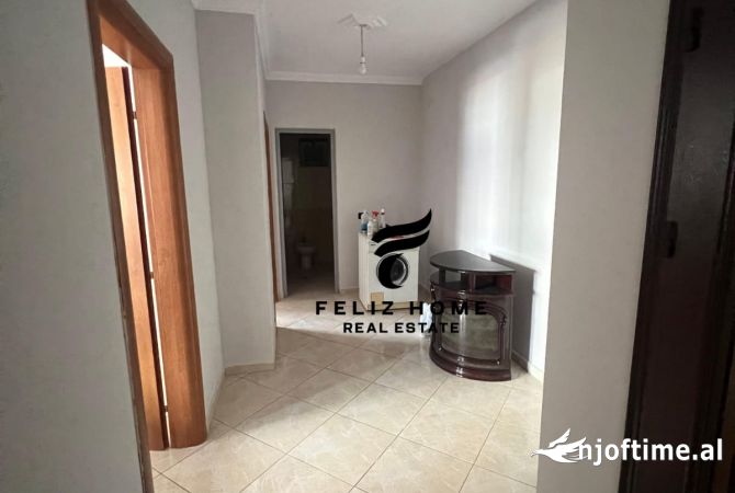 Shtepi me qera 2+1 ne Tirane - 450 Euro