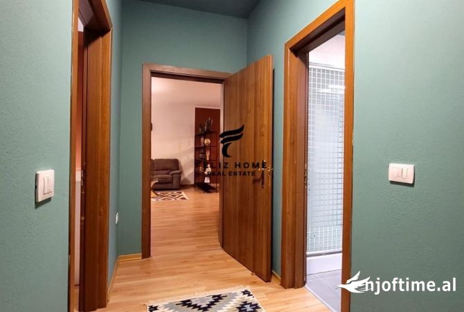 Shtepi me qera 2+1 ne Tirane - 1,200 Euro
