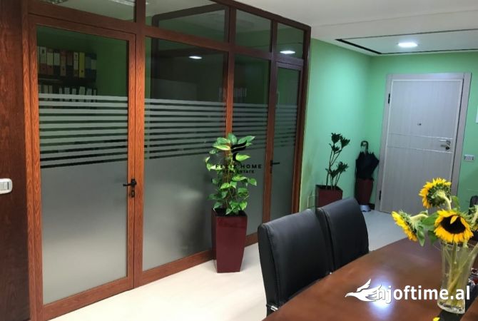 Shtepi ne shitje 3+1 ne Tirane - 500,000 Euro