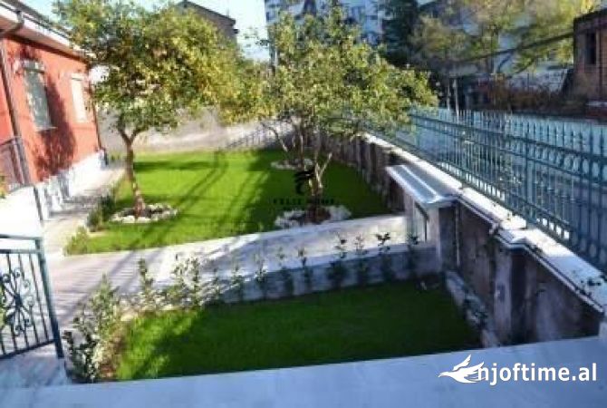 Casa in vendita 3+1 a Tirana - 580,000 Euro