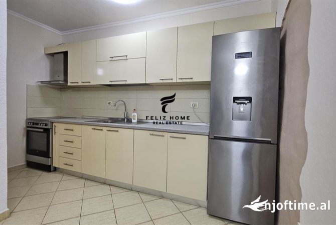 Shtepi me qera Apartament ne Tirane, 2+1, Mobilimi E mobiluar, Pagesa 550  Euro.