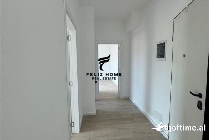 ZYRE ME QERA 95 M2 MYSLYM SHYRI 700 EURO