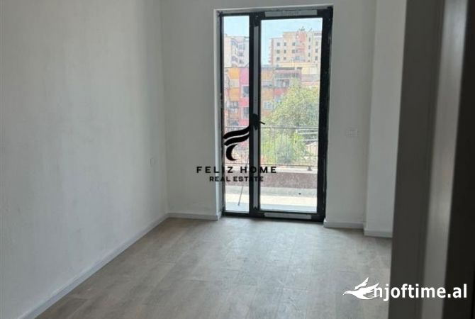Ambient biznesi me qera 3+1 ne Tirane - 700 Euro