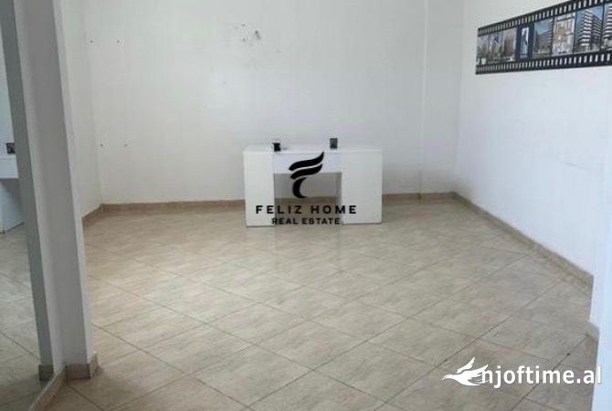 Ambient biznesi me qera 1+1 ne Tirane - 700 Euro