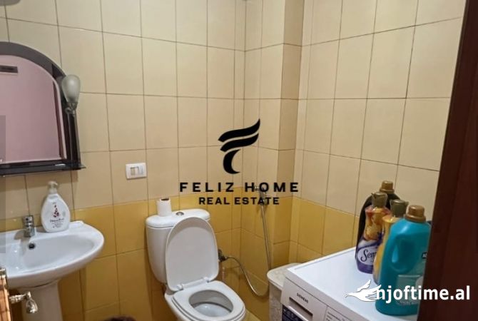 Shtepi ne shitje Apartament ne Tirane, 2+1, Mobilimi E mobiluar, Pagesa 210,000  Euro.