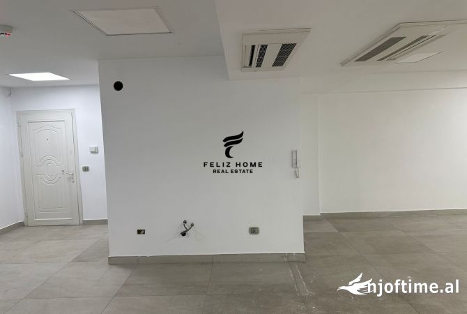 Ambient biznesi me qera 3+1 ne Tirane - 1,500 Euro