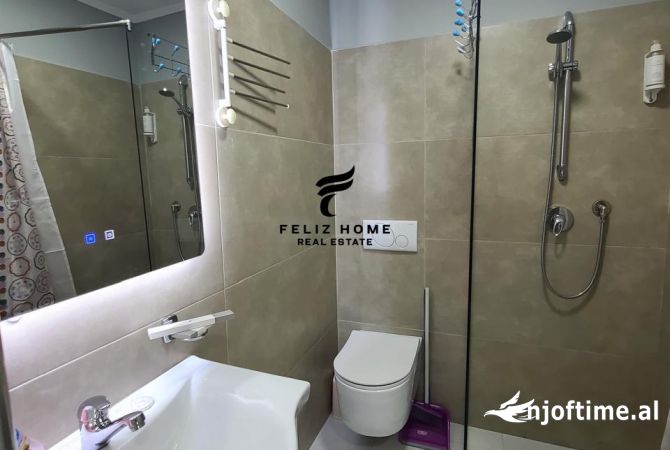 Shtepi ne shitje Apartament ne Tirane, 7+1, Mobilimi E mobiluar, Pagesa 1,350,000  Euro.