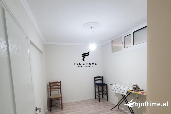 Shtepi ne shitje Apartament ne Tirane, 1+1, Mobilimi E mobiluar, Pagesa 102,000  Euro.