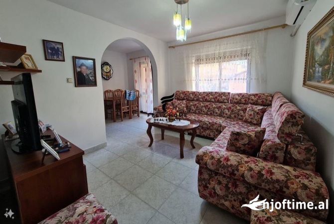 Shtepi me qera 1+1 ne Tirane - 800 Euro