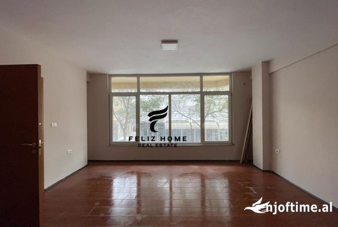 Ambient biznesi me qera 3+1 ne Tirane - 700 Euro