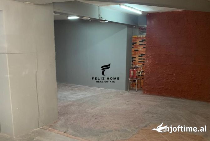 Ambient biznesi me qera 3+1 ne Tirane - 750 Euro