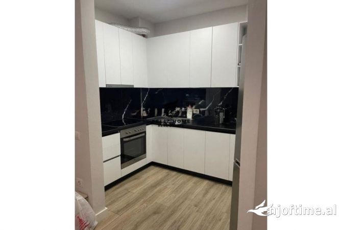 Shtepi me qera 2+1 ne Tirane - 500 Euro