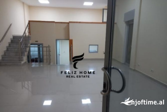 Ambient biznesi me qera 3+1 ne Tirane - 700 Euro