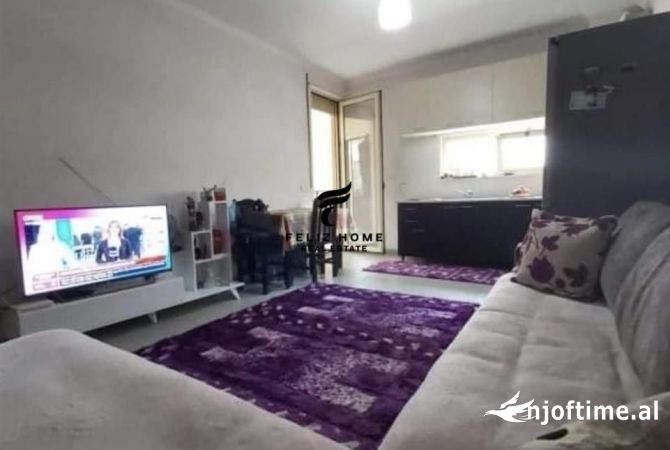 Shtepi me qera 2+1 ne Tirane - 700 Euro