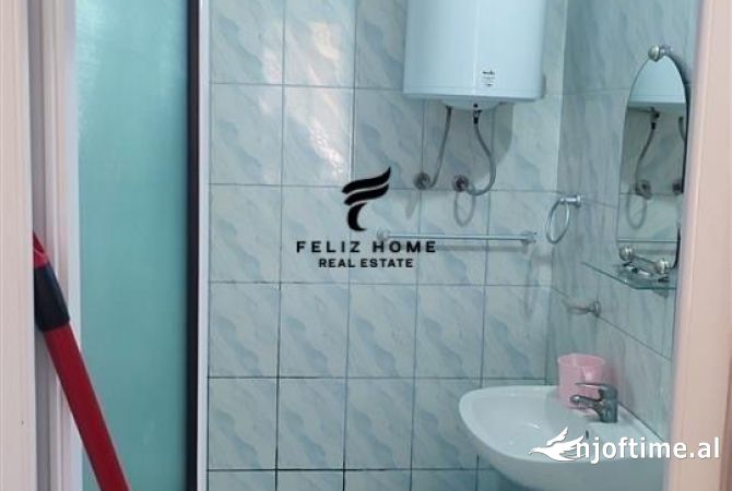 Shtepi ne shitje Apartament ne Vlore, Garsoniere, Mobilimi E mobiluar, Pagesa 99,000  Euro.