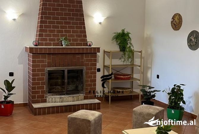 Shtepi me qera 2+1 ne Tirane - 50,000 Leke