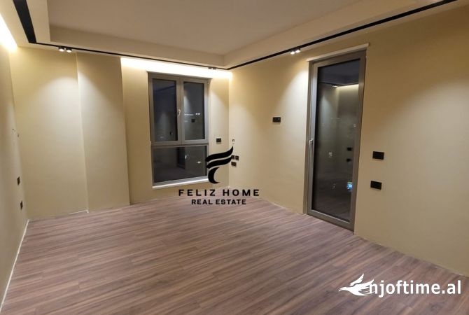 Ambient biznesi me qera 3+1 ne Tirane - 1,800 Euro