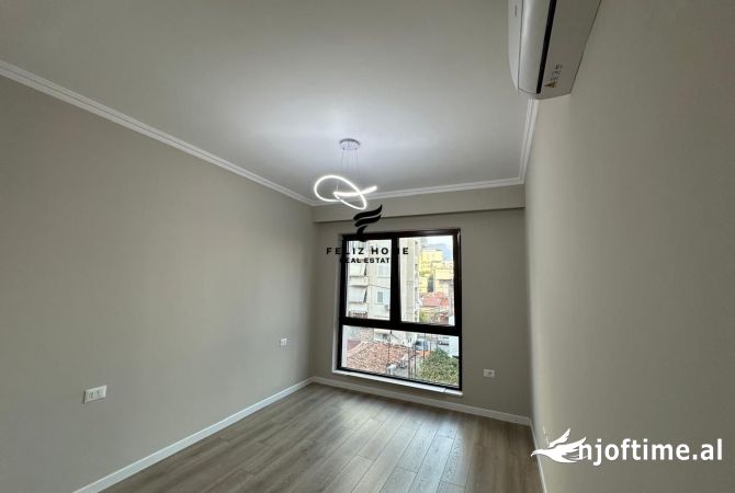 AMBIENT BIZNESI ME QERA 91 M2 MYSLYM SHYRI 900 EURO