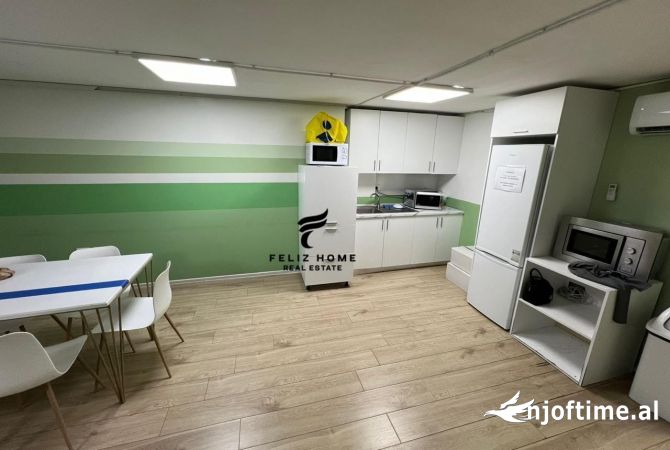 Ambient biznesi me qera 3+1 ne Tirane - 7,000 Euro