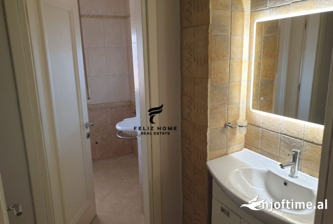 Shtepi me qera Apartament ne Tirane, 3+1, Mobilimi E mobiluar, Pagesa 1,500  Euro.