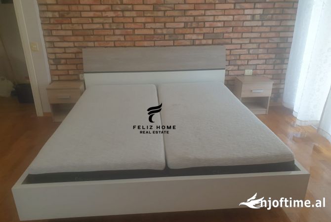 Shtepi me qera Apartament ne Tirane, 3+1, Mobilimi E mobiluar, Pagesa 1,500  Euro.